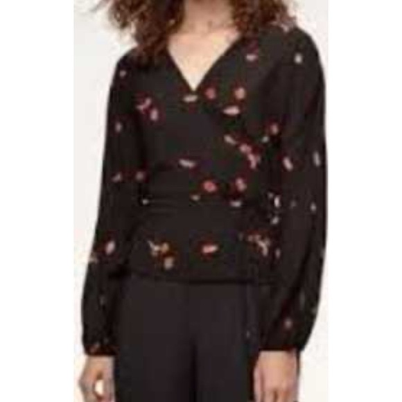 Aritzia Wilfred Lilia Floral Blouse Black - Picture 2 of 10